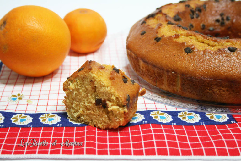 Ciambellone arance e gocce di cioccolato con farina ...